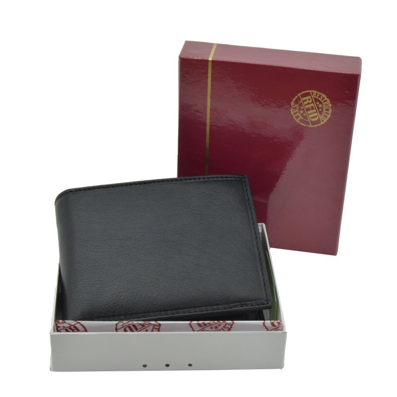 CARTERA HOMBRE PIEL RFID CON BOTÓN 7093 — detalle del logotipo
